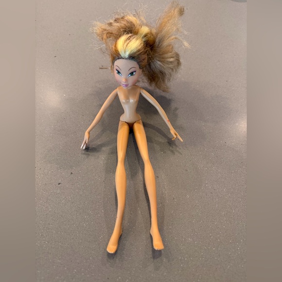 Winx Flora - Picture 1 of 6